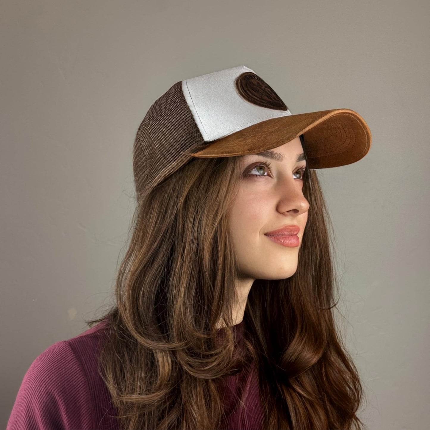 Premium Trucker Hat – Mesh Baseball Cap | Adjustable Eco-Friendly Suede Snapback Mesh Cap | Vintage Hat for Men & Women